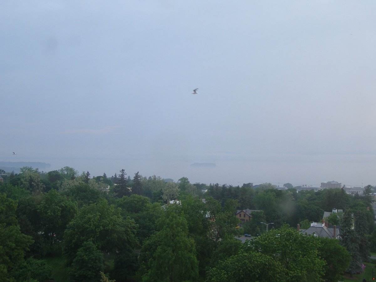 Left view, Burlington sunset on Friday, June 6, 2025