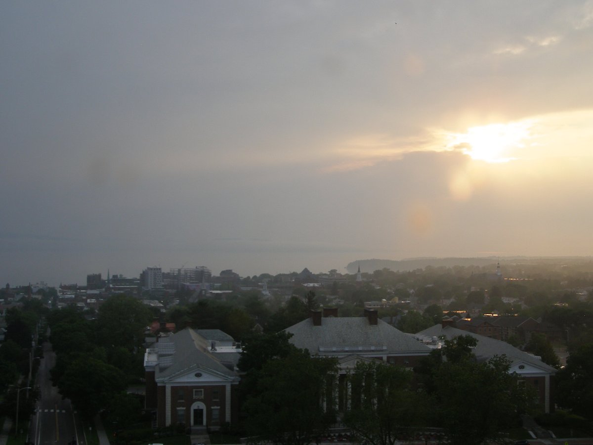 Right view, Burlington sunset on Friday, June 6, 2025