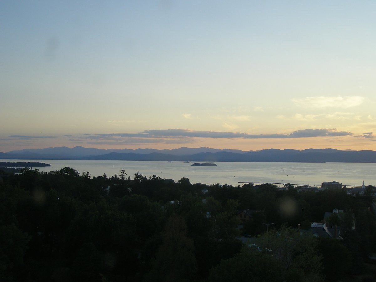 Left view, Burlington sunset on Friday, August 22, 2025