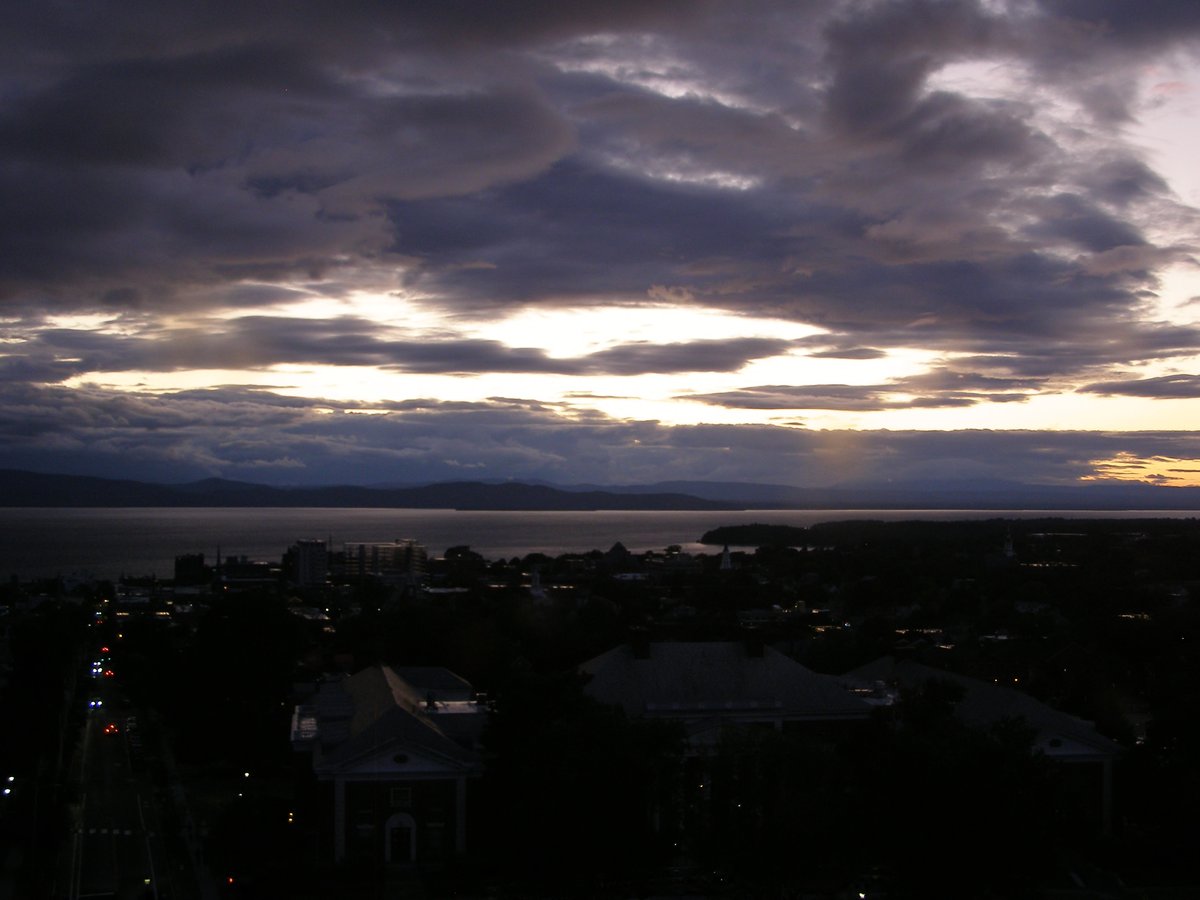 Right view, Burlington sunset on Saturday, August 30, 2025