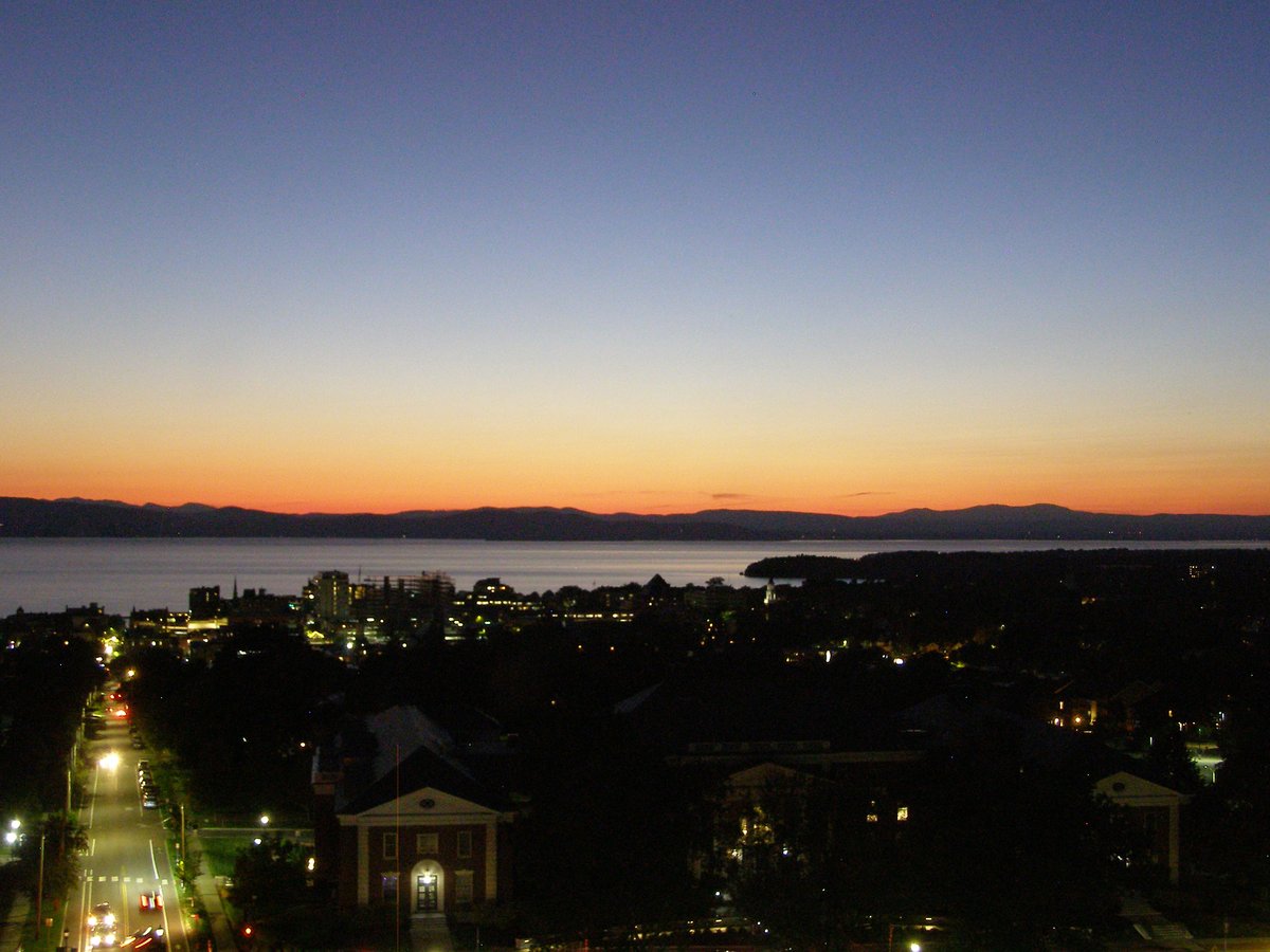 Right view, Burlington sunset on Monday, September 15, 2025