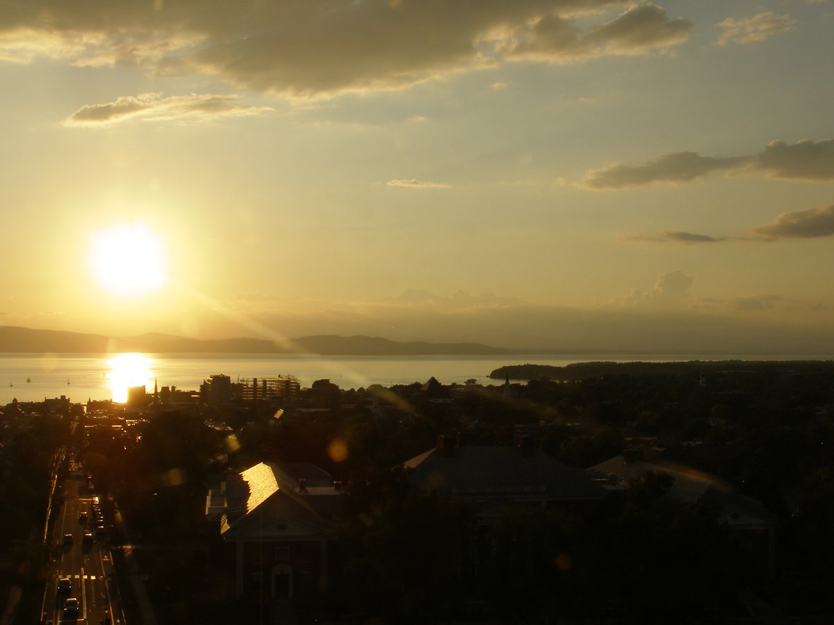 Right view, Burlington sunset on Thursday, September 18, 2025