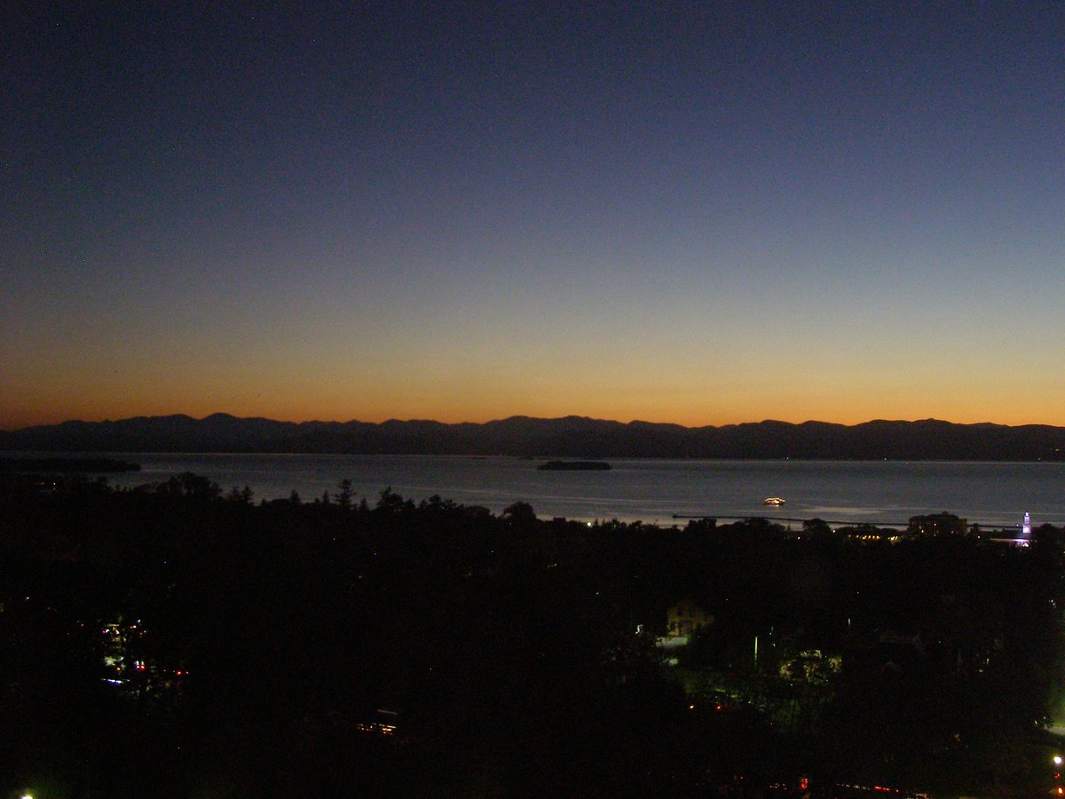 Left view, Burlington sunset on Friday, October 3, 2025