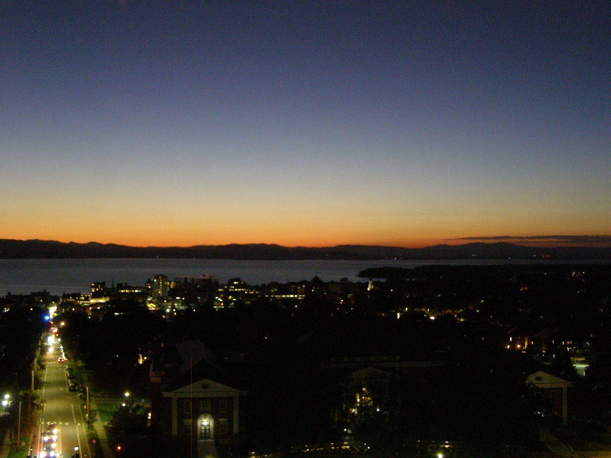 Right view, Burlington sunset on Friday, October 3, 2025