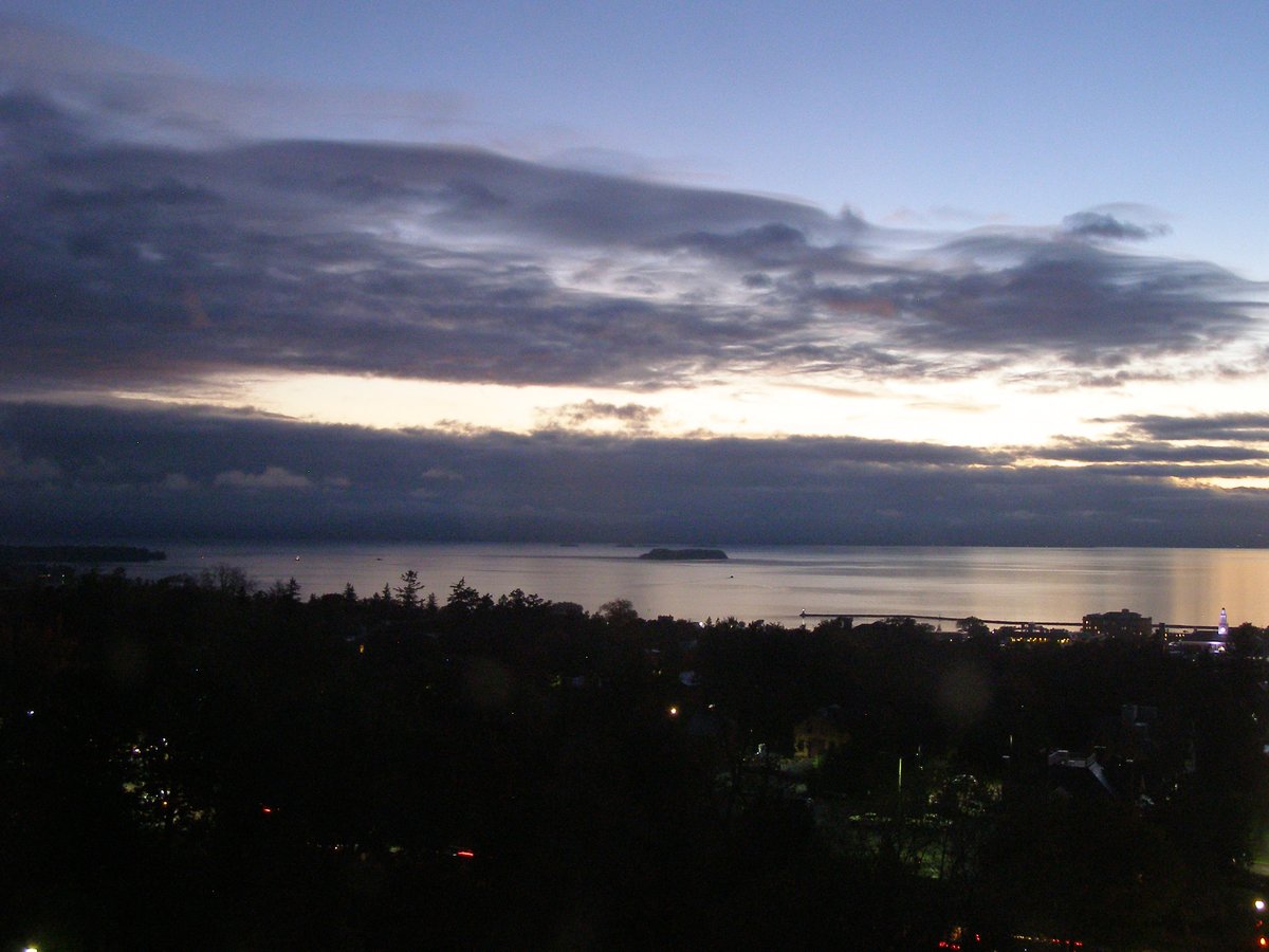 Left view, Burlington sunset on Tuesday, October 14, 2025