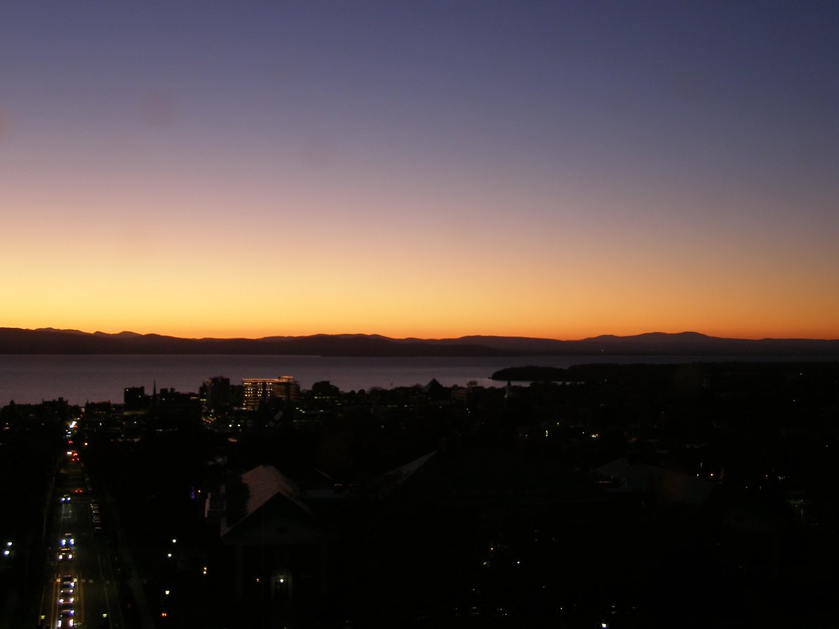 Right view, Burlington sunset on Tuesday, October 28, 2025