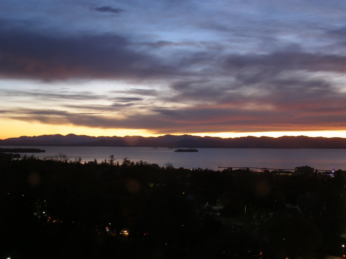 Left view, Burlington sunset on Wednesday, October 29, 2025