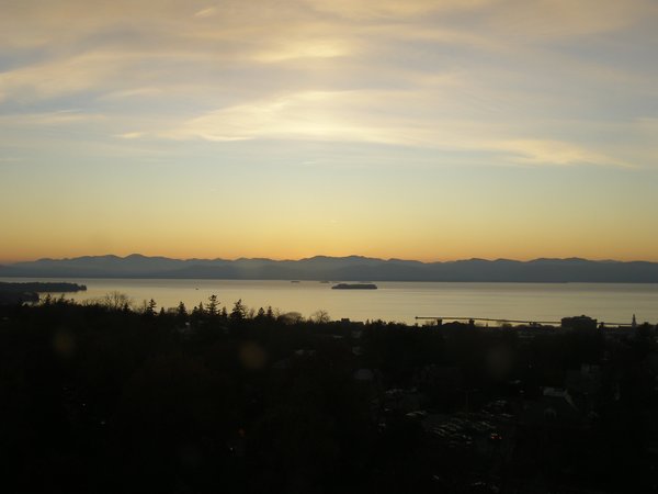 Burlington sunset on Thursday, November 20, 2025 at 4:29 PM EST