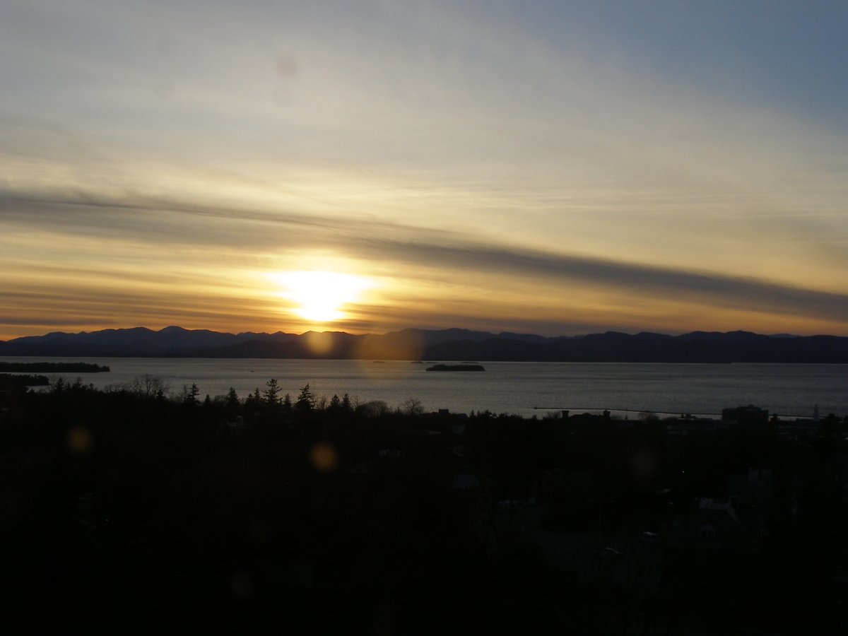 Left view, Burlington sunset on Saturday, November 29, 2025
