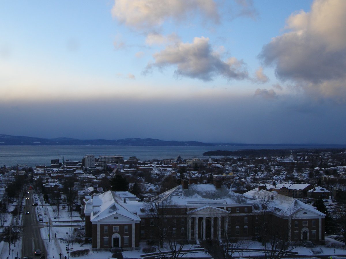 Right view, Burlington sunset on Thursday, December 4, 2025
