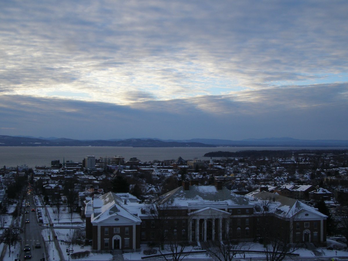 Right view, Burlington sunset on Friday, December 5, 2025