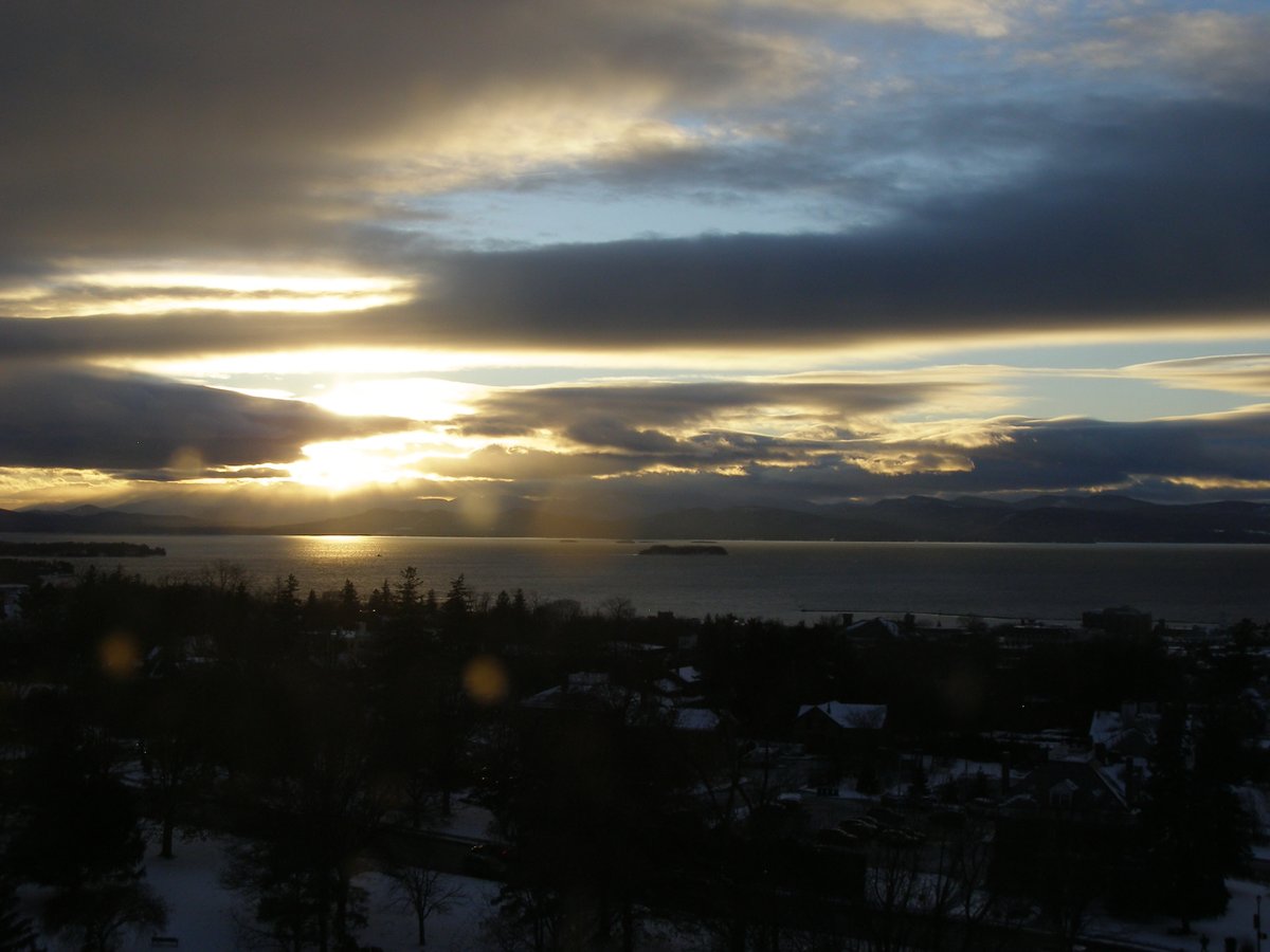 Left view, Burlington sunset on Friday, December 12, 2025