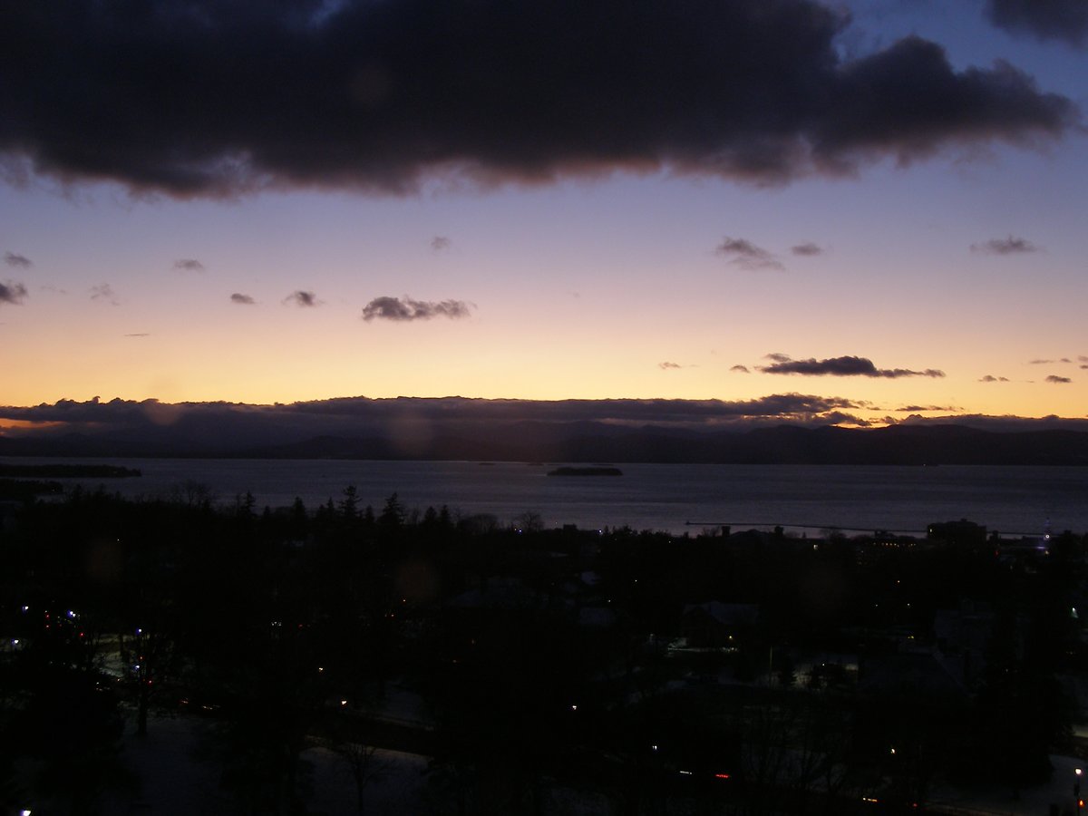 Left view, Burlington sunset on Sunday, December 14, 2025