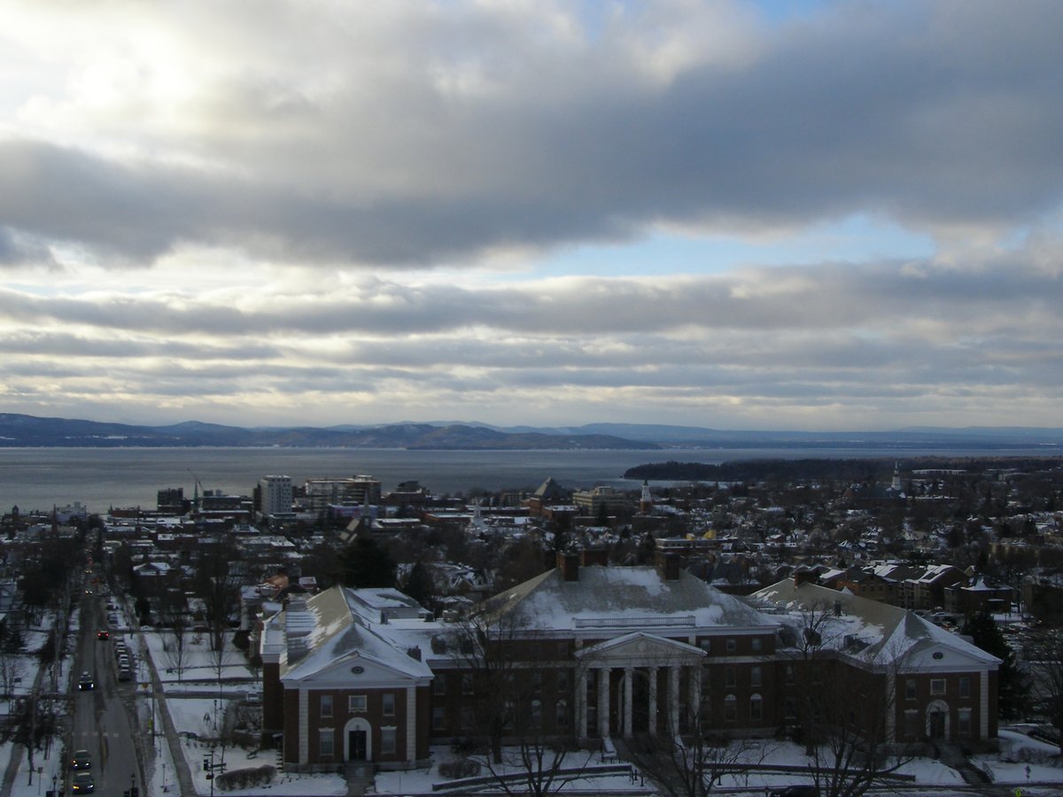 Right view, Burlington sunset on Monday, December 15, 2025
