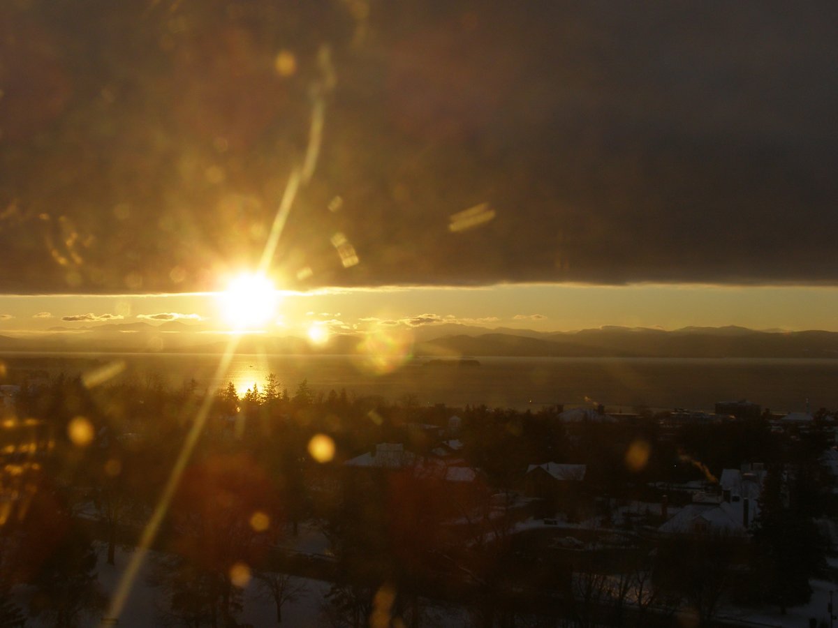 Left view, Burlington sunset on Saturday, December 27, 2025