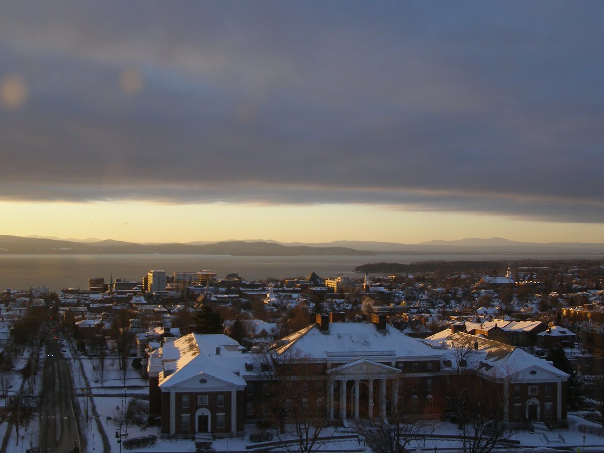 Right view, Burlington sunset on Saturday, December 27, 2025