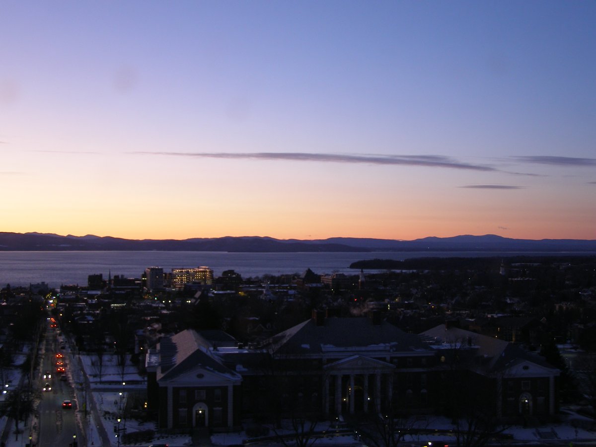 Right view, Burlington sunset on Thursday, January 1, 2026