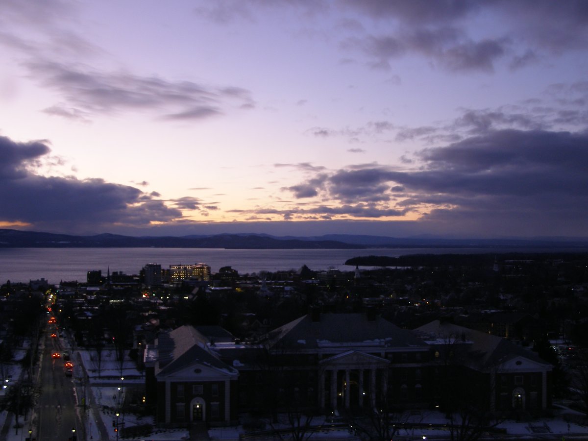 Right view, Burlington sunset on Friday, January 2, 2026