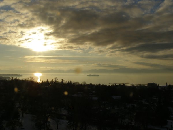 Burlington sunset on Thursday, January 8, 2026 at 3:59 PM EST