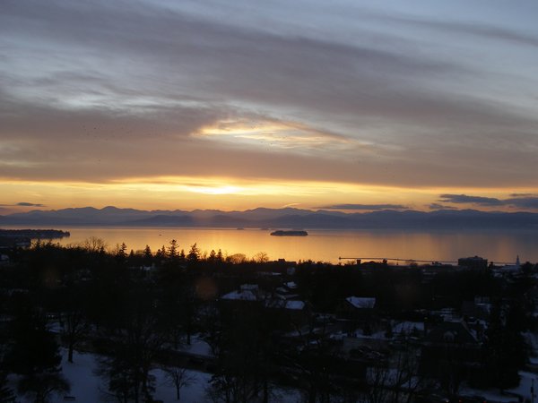 Burlington sunset on Thursday, January 8, 2026 at 4:44 PM EST