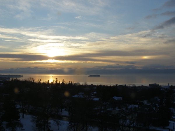 Burlington sunset on Thursday, January 8, 2026 at 4:14 PM EST
