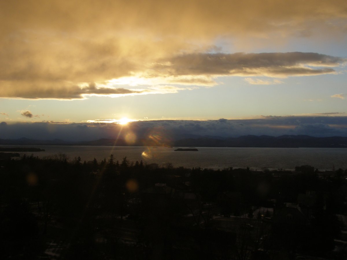 Left view, Burlington sunset on Sunday, January 11, 2026