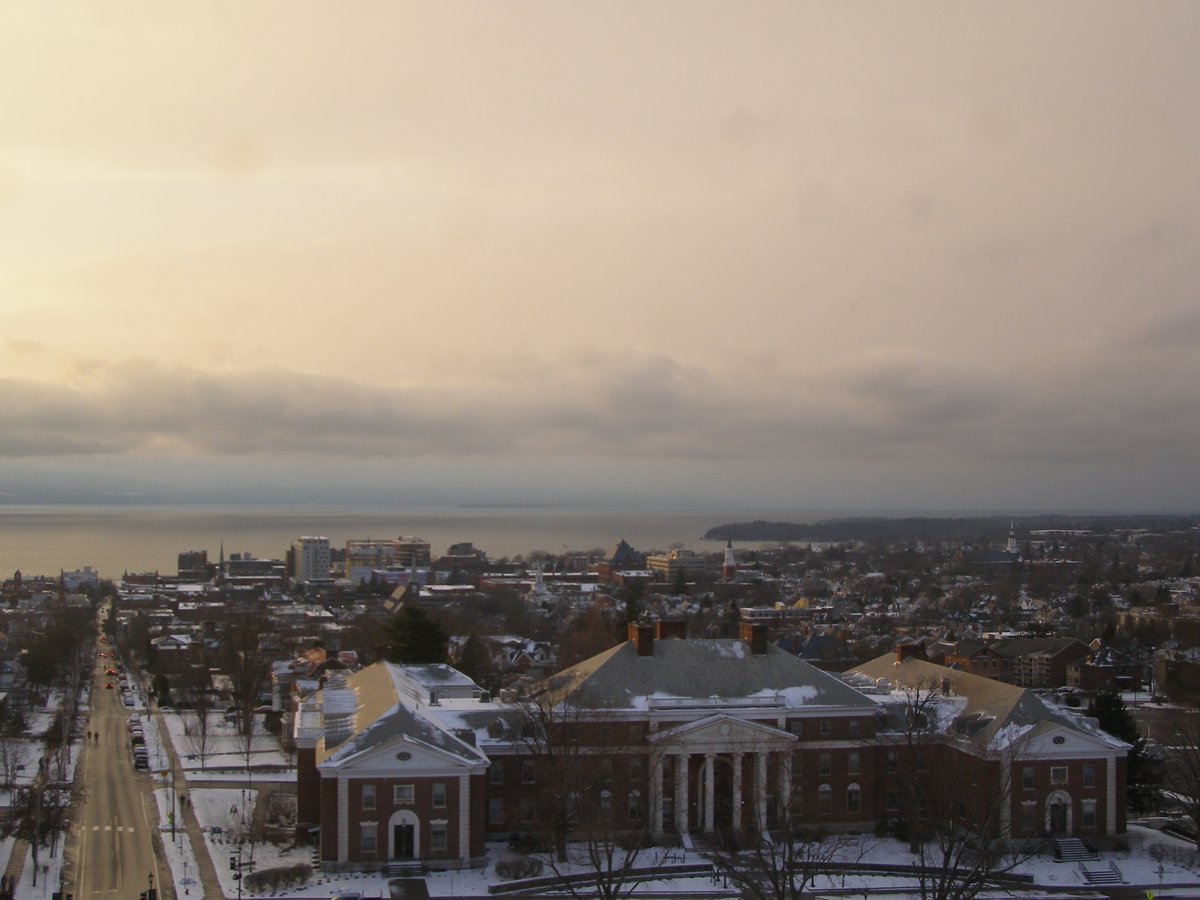 Right view, Burlington sunset on Saturday, January 17, 2026
