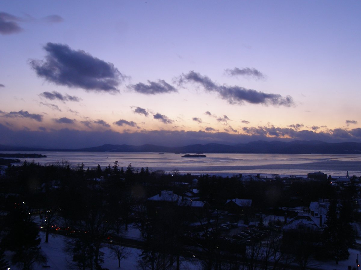 Left view, Burlington sunset on Thursday, January 29, 2026