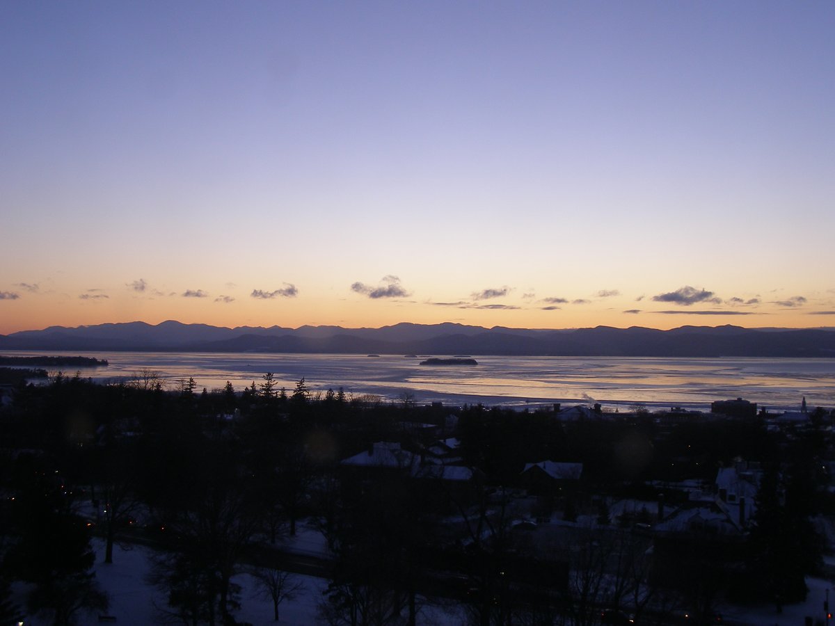 Left view, Burlington sunset on Saturday, January 31, 2026
