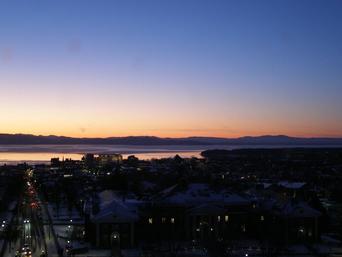 Right view, Burlington sunset on Monday, February 2, 2026