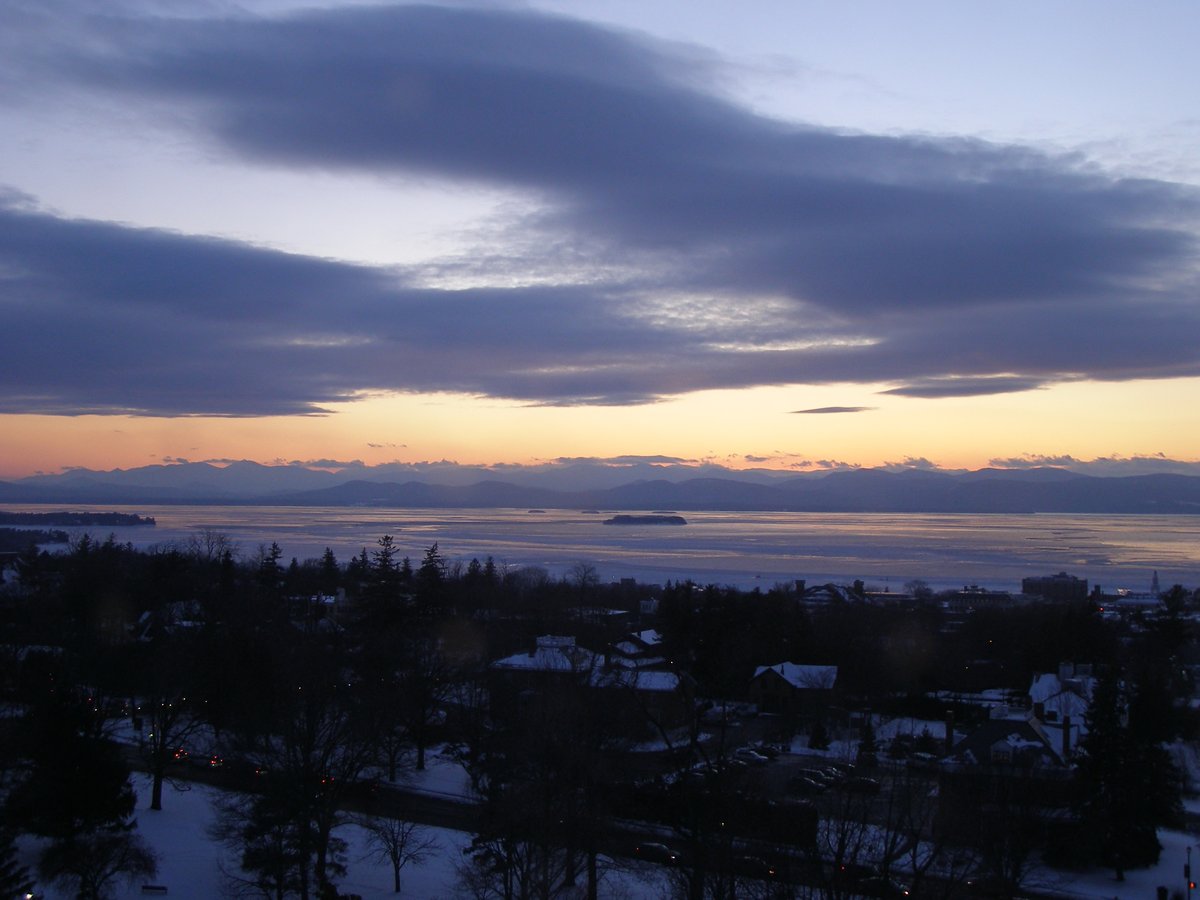 Left view, Burlington sunset on Wednesday, February 4, 2026