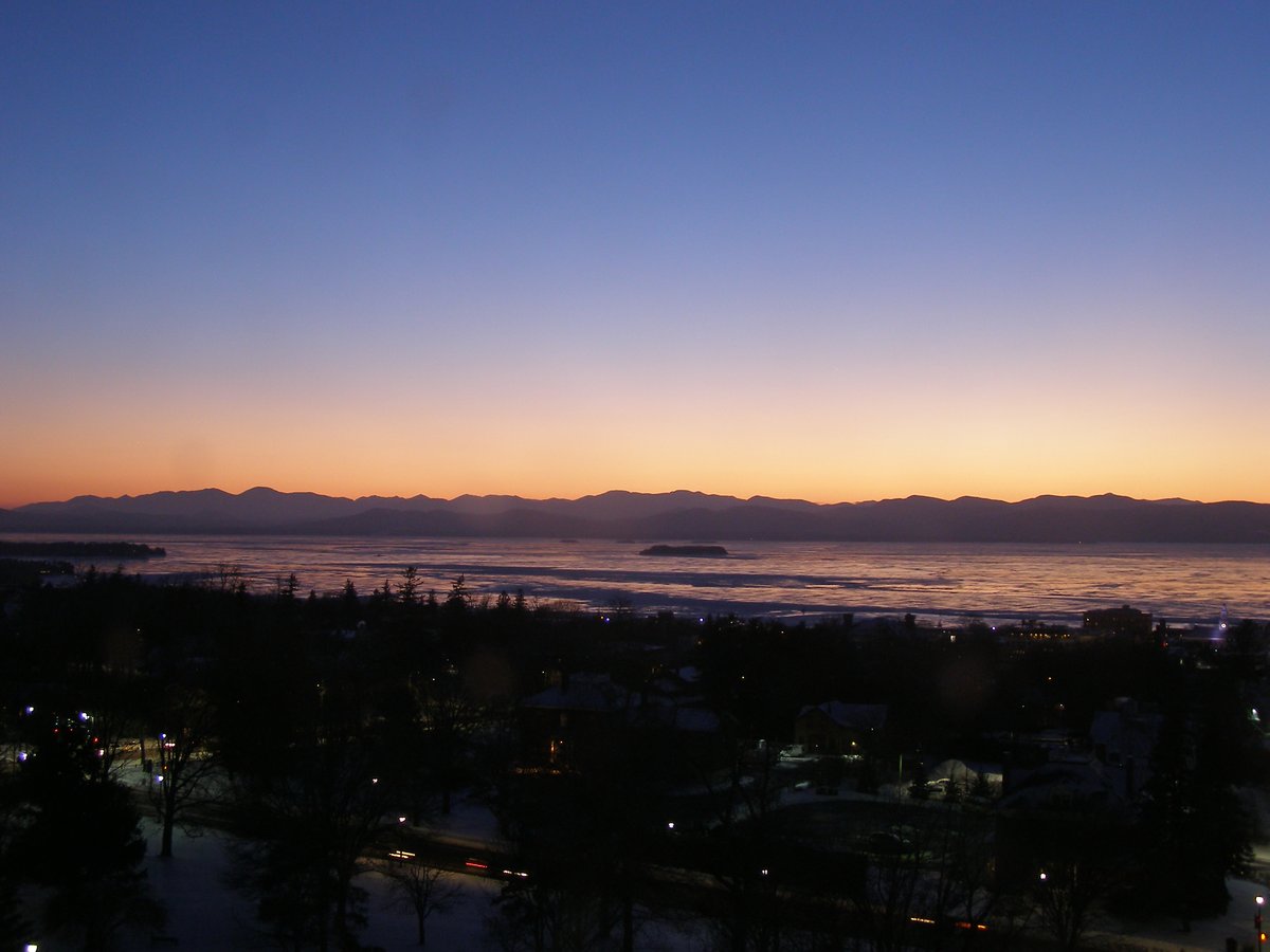 Left view, Burlington sunset on Sunday, February 8, 2026