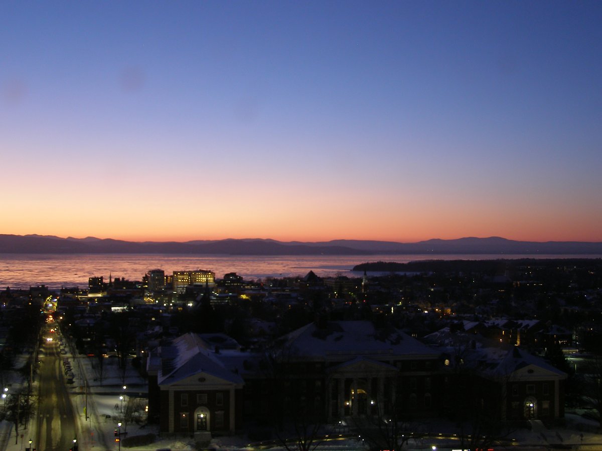 Right view, Burlington sunset on Sunday, February 8, 2026