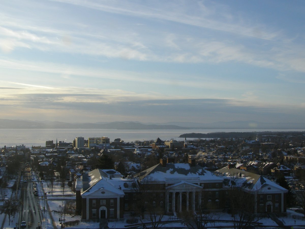Right view, Burlington sunset on Monday, February 9, 2026