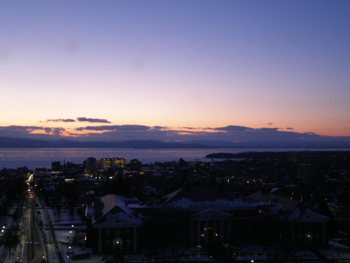 Right view, Burlington sunset on Saturday, February 14, 2026