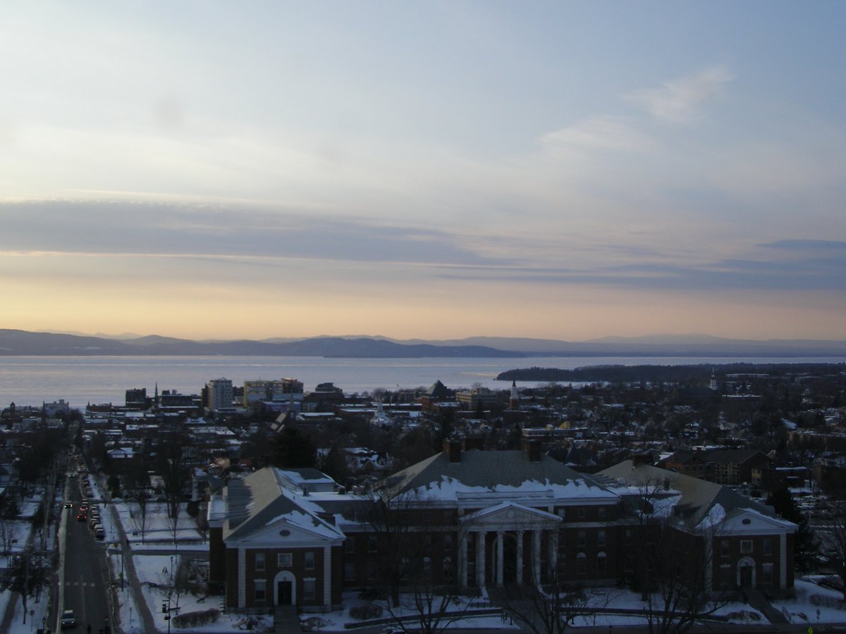 Right view, Burlington sunset on Monday, February 16, 2026