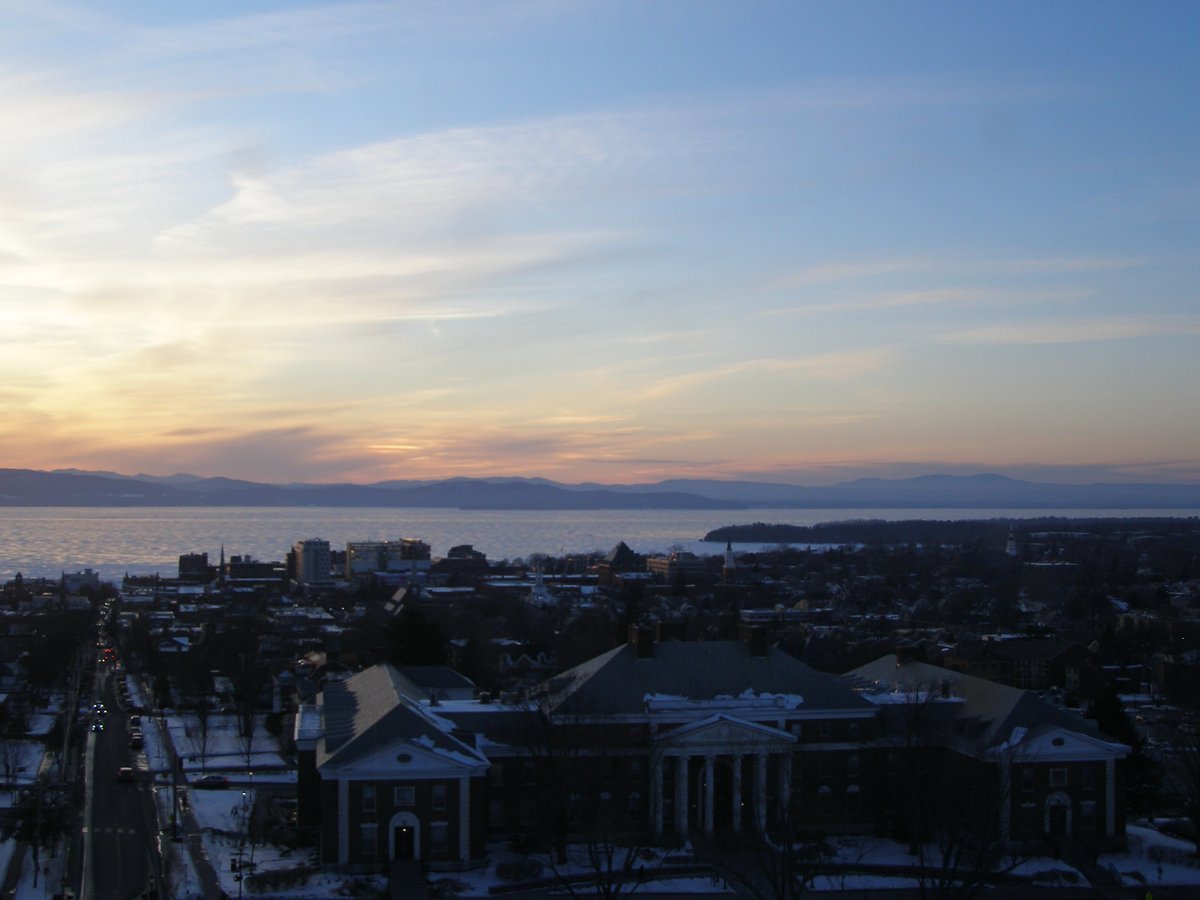 Right view, Burlington sunset on Thursday, February 19, 2026