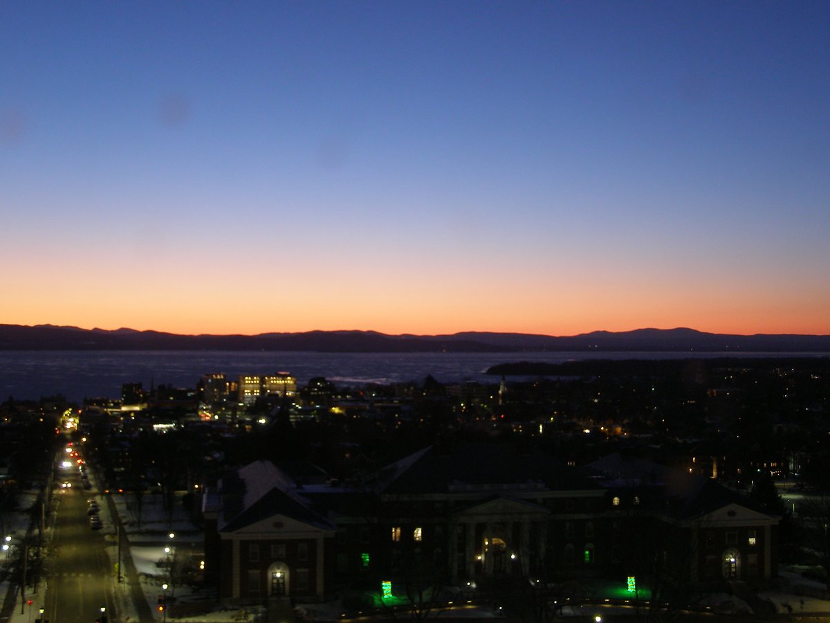 Right view, Burlington sunset on Sunday, March 1, 2026