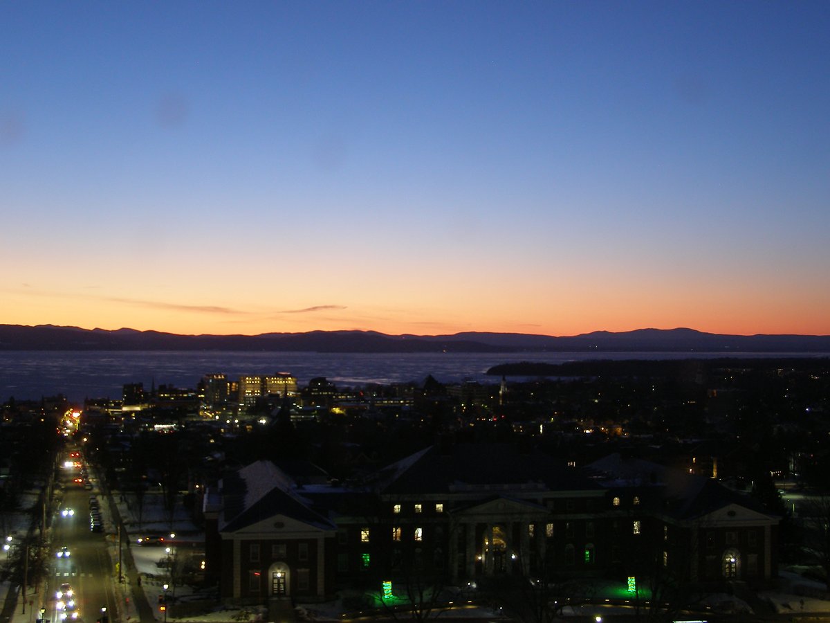 Right view, Burlington sunset on Monday, March 2, 2026