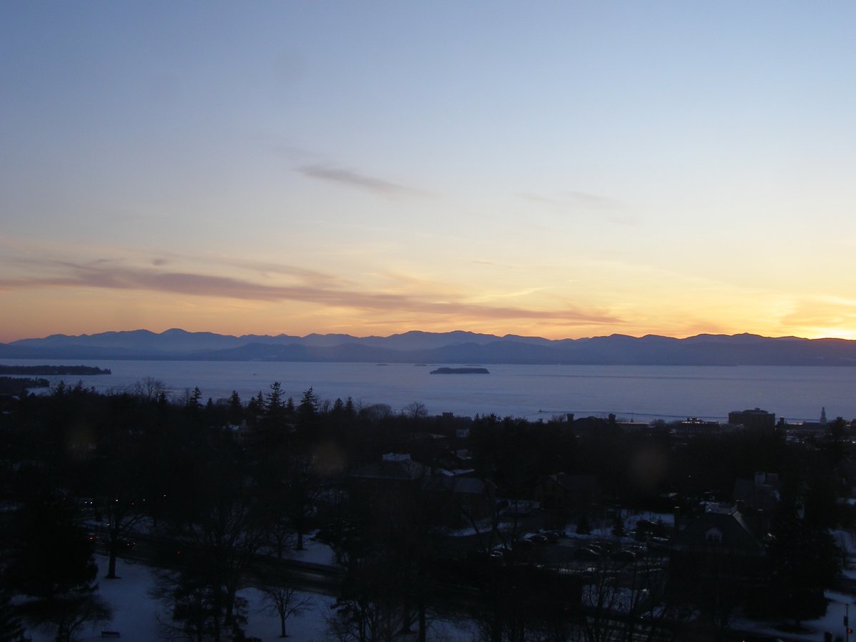 Left view, Burlington sunset on Wednesday, March 4, 2026