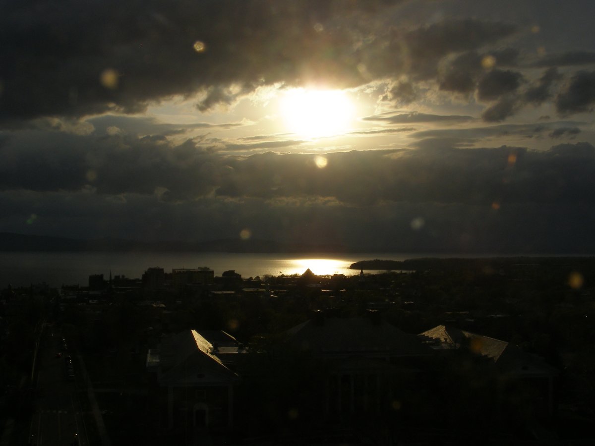 Right view, Burlington sunset on Tuesday, May 5, 2026
