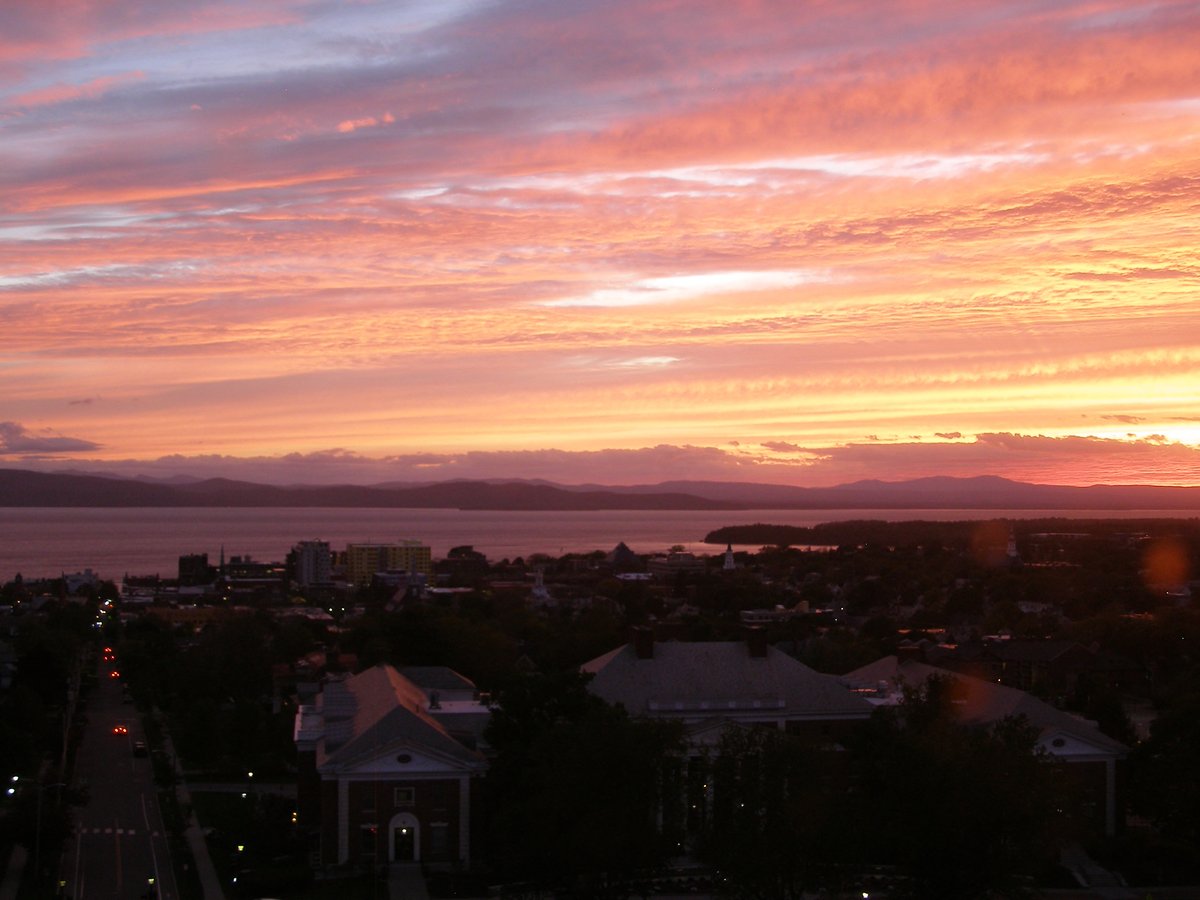 Right view, Burlington sunset on Wednesday, May 20, 2026