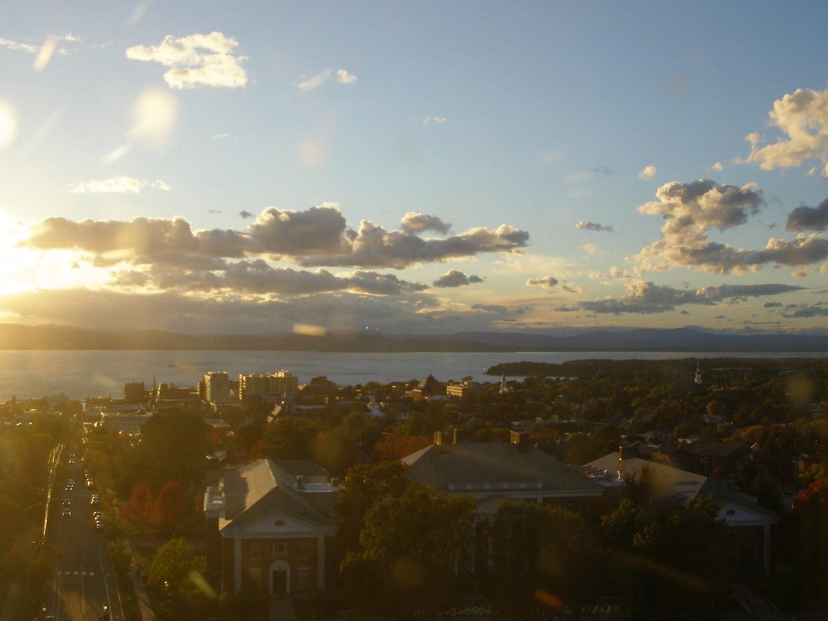 Right view, Burlington sunset on Thursday, October 8, 2026